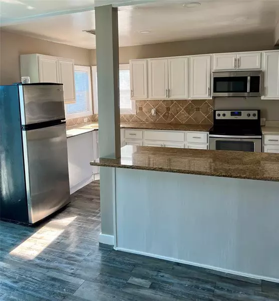 2 bedrooms apartment for rent in West Dallas - Sw Dallas, Dallas