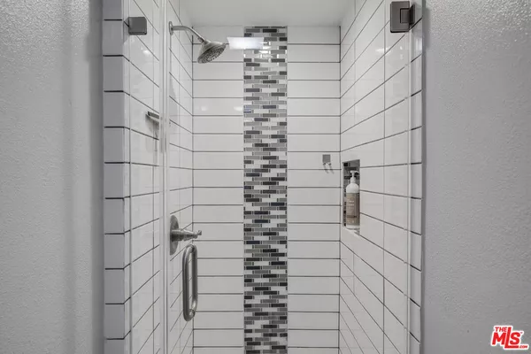 2 bedrooms apartment for rent in Pico Robertson - Westside / South Bay, Los Angeles