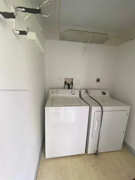 3 bedrooms apartment for rent in West Park - Broward County, Miami
