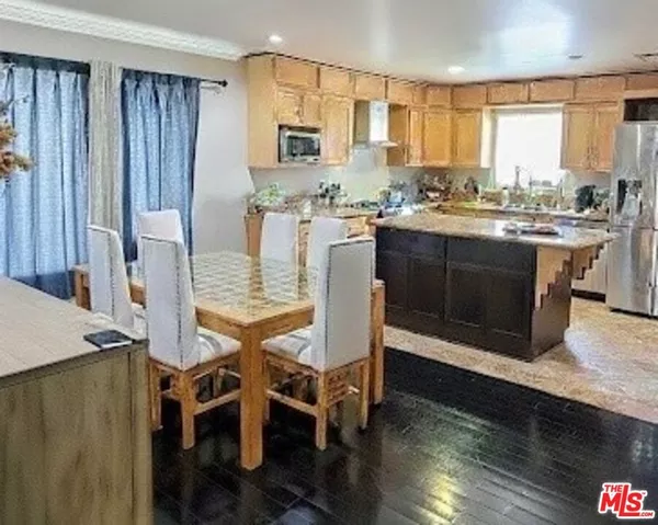 3 bedrooms apartment for rent in Mid City - Central Los Angeles, Los Angeles