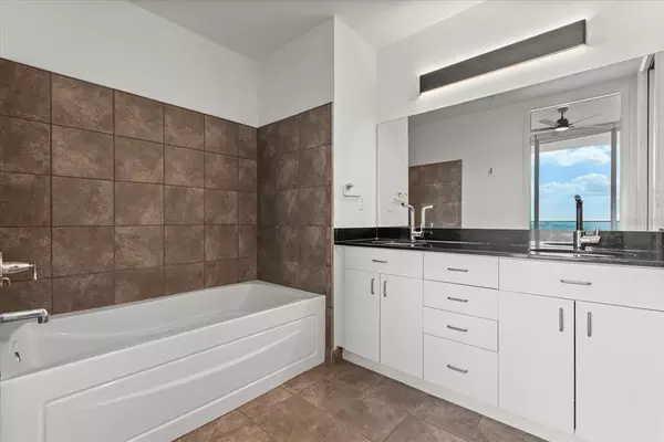 2 bedrooms apartment for rent in Central Business District - Central Orlando, Orlando