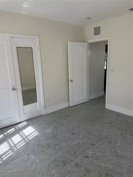 2 bedrooms apartment for rent in Brownsville MIA - Miami Dade, Miami