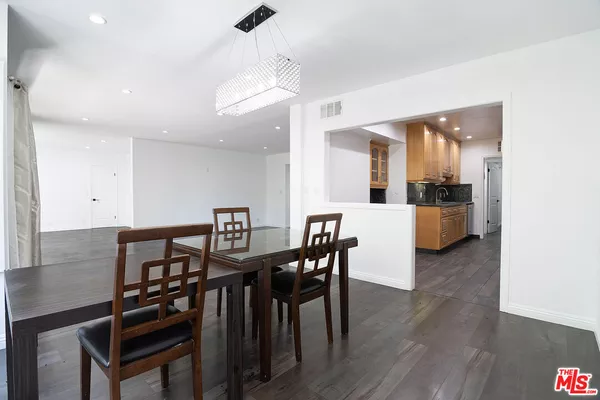 2 bedrooms apartment for rent in Pico Robertson - Westside / South Bay, Los Angeles