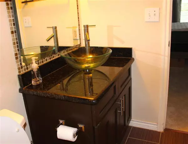 2 bedrooms apartment for rent in Oak Lawn - Ne Dallas, Dallas