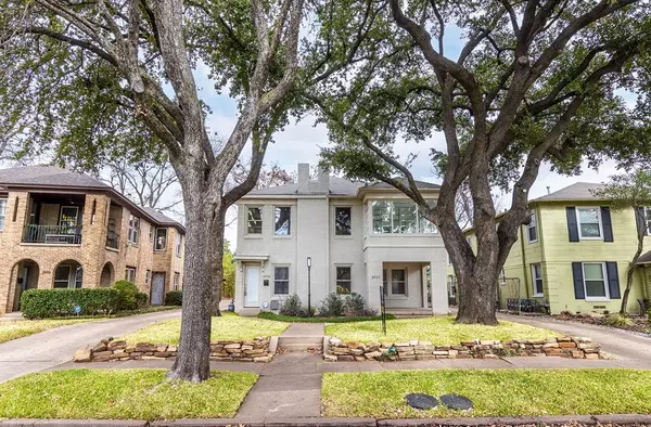 2 bedrooms apartment for rent in Oak Lawn - Ne Dallas, Dallas