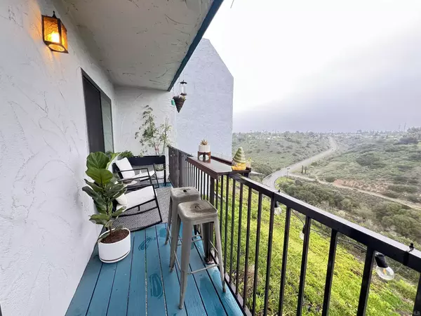 2 bedrooms apartment for rent in Linda Vista - Inland, San Diego