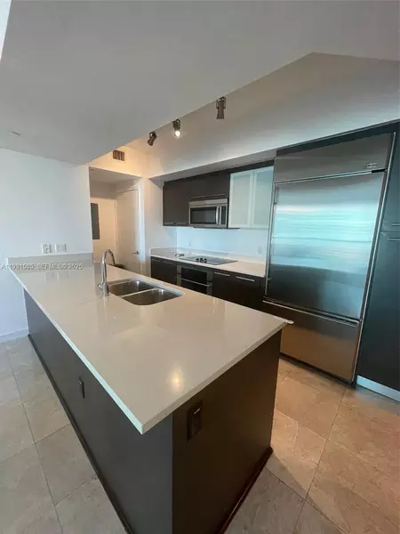 2 bedrooms apartment for rent in Downtown Miami - Miami, Miami