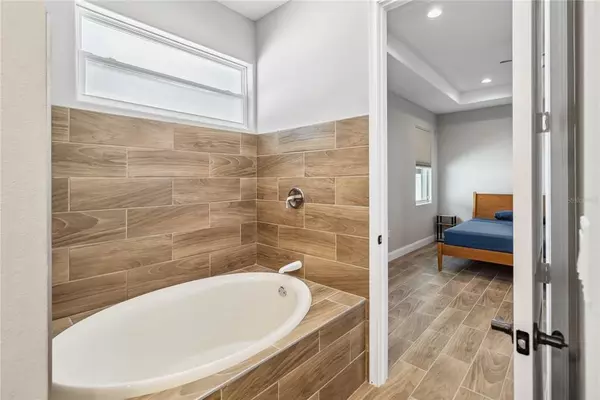 4 bedrooms apartment for rent in Vista East - East Orlando, Orlando