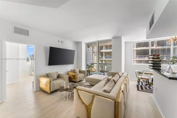 2 bedrooms apartment for rent in Downtown Miami - Miami, Miami