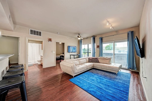 6 bedrooms apartment for rent in North Loop - North Central Austin, Austin