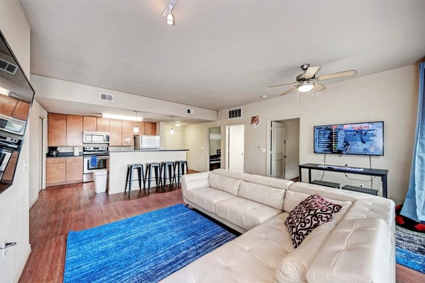 6 bedrooms apartment for rent in North Loop - North Central Austin, Austin