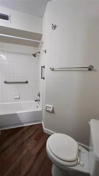 2 bedrooms apartment for rent in Vista East - East Orlando, Orlando