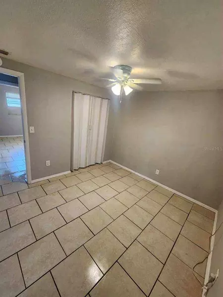 2 bedrooms apartment for rent in Live Oaks Square - East Tampa, Tampa