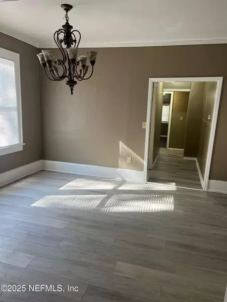 4 bedrooms apartment for rent in Lackawanna - Westside, Jacksonville