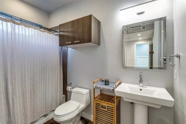 3 bedrooms apartment for rent in Old East Dallas - Ne Dallas, Dallas