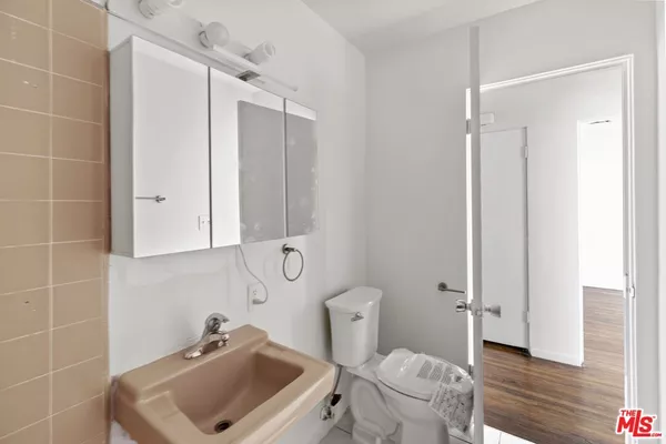 2 bedrooms apartment for rent in Sawtelle - Westside / South Bay, Los Angeles