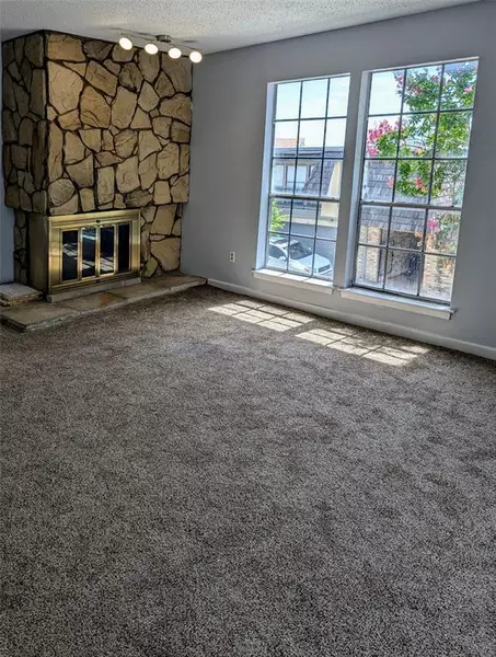 2 bedrooms apartment for rent in Vickery Meadow - Ne Dallas, Dallas