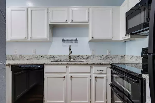 2 bedrooms apartment for rent in Addison - Nw Dallas, Dallas