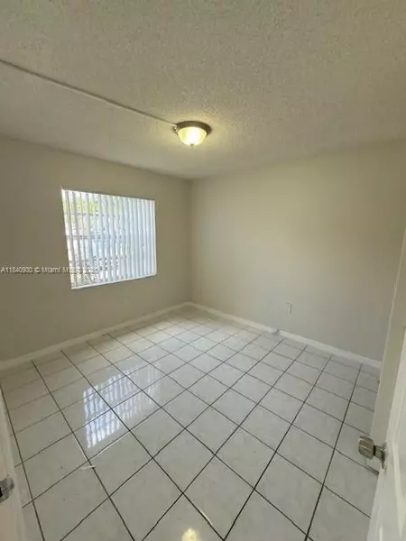 2 bedrooms apartment for rent in West Park - Broward County, Miami