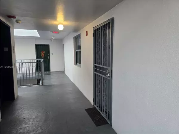 2 bedrooms apartment for rent in Downtown Miami - Miami, Miami