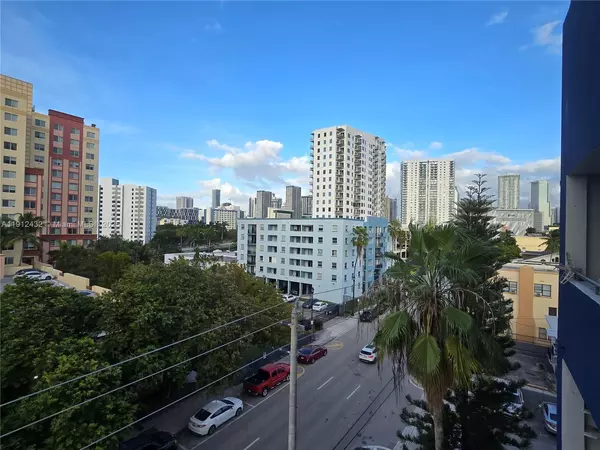 2 bedrooms apartment for rent in Downtown Miami - Miami, Miami