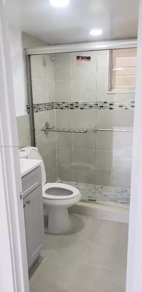 2 bedrooms apartment for rent in Westchester FL - Miami Dade, Miami