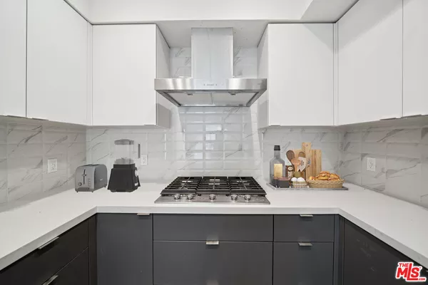 2 bedrooms apartment for rent in Pico Robertson - Westside / South Bay, Los Angeles