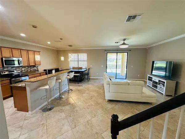 4 bedrooms apartment for rent in Villas - Fort Myers, Fort Myers