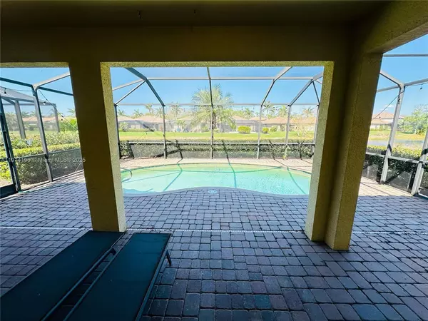 4 bedrooms apartment for rent in Villas - Fort Myers, Fort Myers