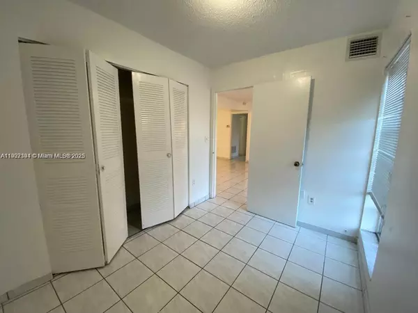2 bedrooms apartment for rent in West Miami - Miami Dade, Miami