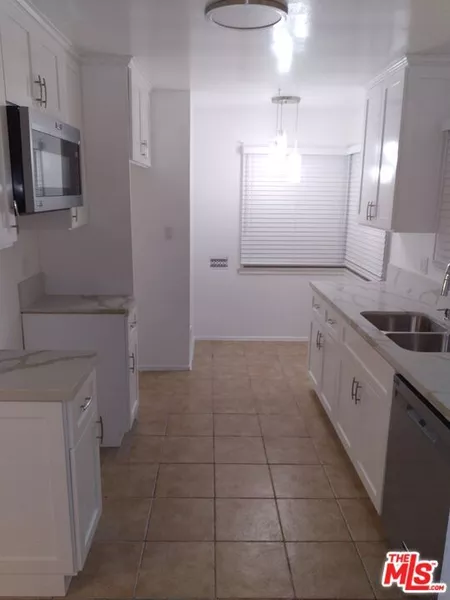 3 bedrooms apartment for rent in Mid City - Central Los Angeles, Los Angeles