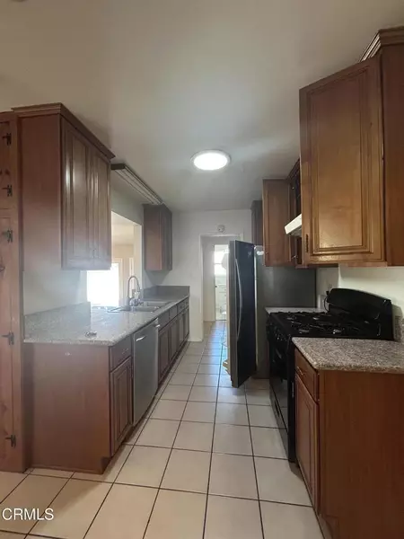 3 bedrooms apartment for rent in Canoga Park - San Fernando Valley, Los Angeles