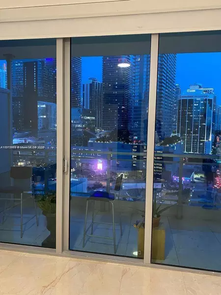 2 bedrooms apartment for rent in Downtown Miami - Miami, Miami
