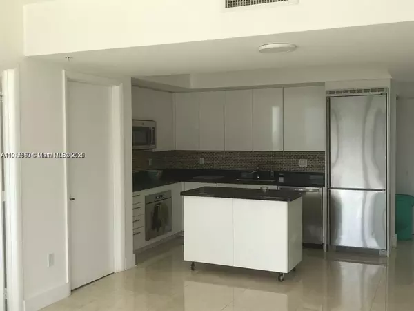 2 bedrooms apartment for rent in Downtown Miami - Miami, Miami