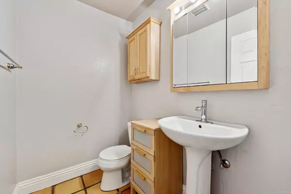 2 bedrooms apartment for rent in Rolando - Inland, San Diego