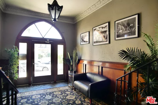 Studio Apartment for rent in Mid Wilshire - Central Los Angeles, Los Angeles