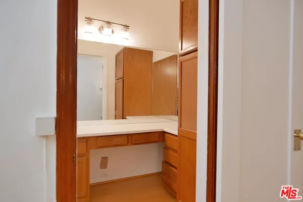 Studio Apartment for rent in Mid Wilshire - Central Los Angeles, Los Angeles