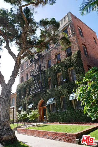 Studio Apartment for rent in Mid Wilshire - Central Los Angeles, Los Angeles