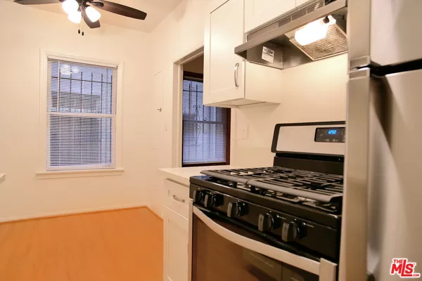 Studio Apartment for rent in Mid Wilshire - Central Los Angeles, Los Angeles