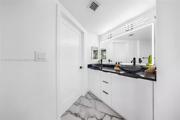 2 bedrooms apartment for rent in Edgewater MIA - Miami, Miami