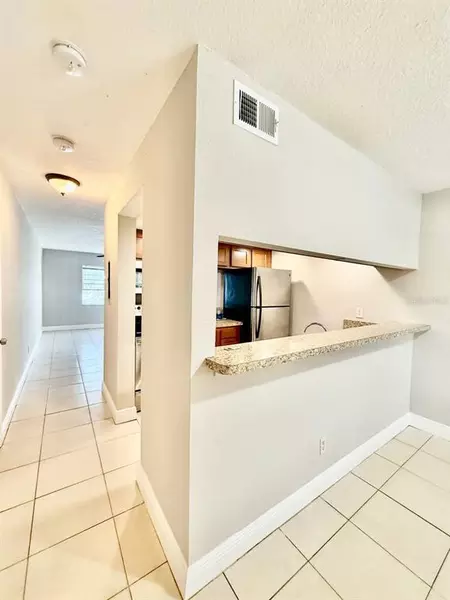 2 bedrooms apartment for rent in Live Oaks Square - East Tampa, Tampa