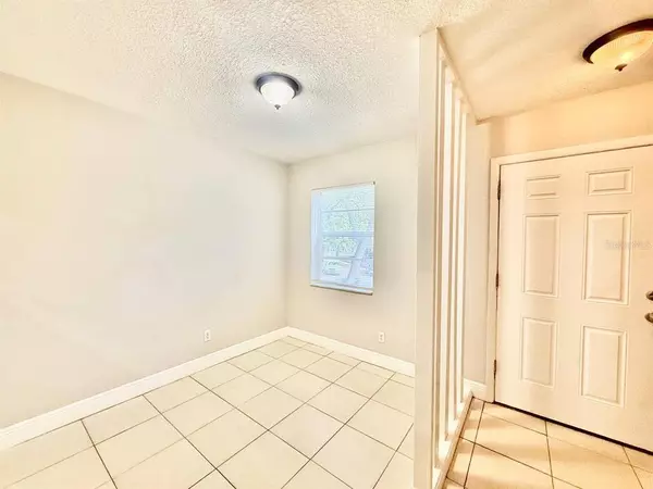 2 bedrooms apartment for rent in Live Oaks Square - East Tampa, Tampa
