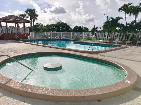 2 bedrooms apartment for rent in Tamiami - Miami Dade, Miami