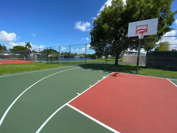 2 bedrooms apartment for rent in Tamiami - Miami Dade, Miami