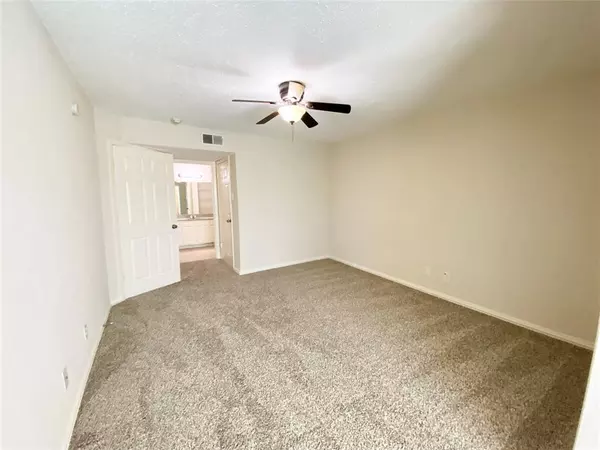 2 bedrooms apartment for rent in Lake Highlands - Ne Dallas, Dallas