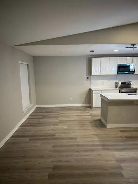 3 bedrooms apartment for rent in Wolf Creek - Sw Dallas, Dallas