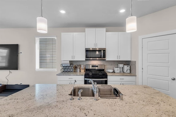 3 bedrooms apartment for rent in Woodlake/ Briar Meadow - West Houston, Houston