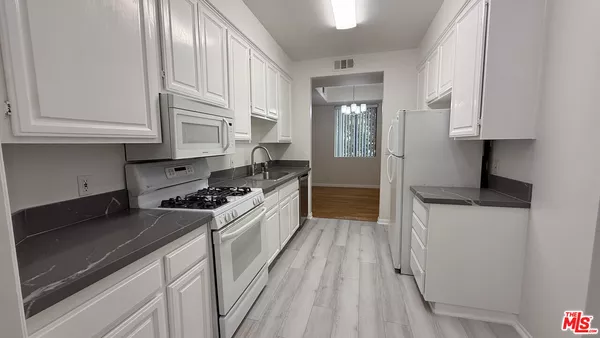 2 bedrooms apartment for rent in Pico Robertson - Westside / South Bay, Los Angeles