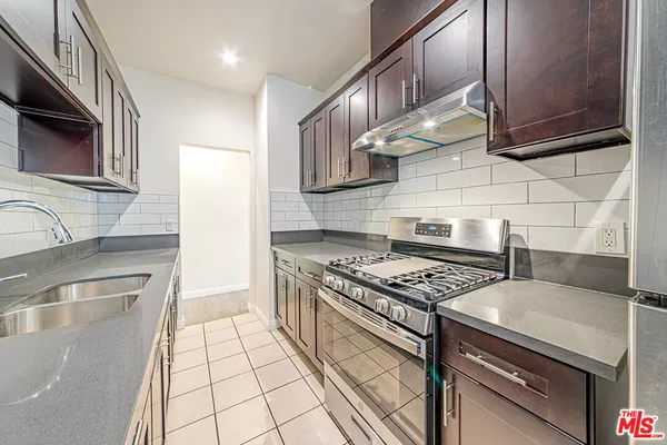 1 bedroom apartment for rent in Arlington Heights - Central Los Angeles, Los Angeles