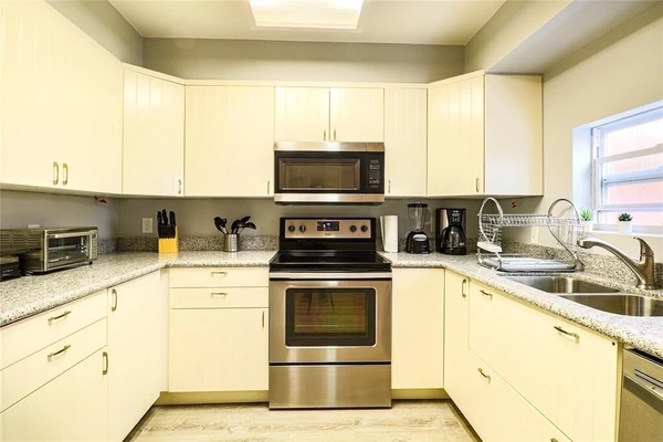 4 bedrooms apartment for rent in Uptown - West Houston, Houston